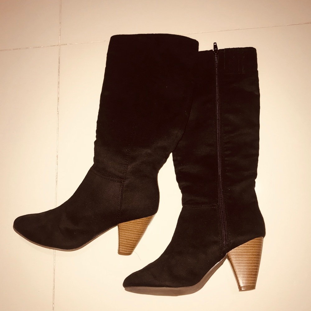 Old Navy Black Heeled Boots Size 6